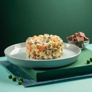 Салат Олів'є з язиком