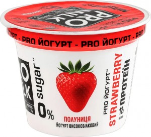 Йогурт PRO Milk протеіновий полуниця без цукру 3% 200 г 