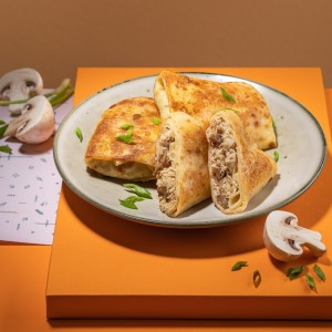 Млинці з куркою та грибами