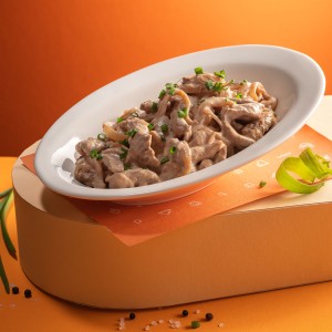 Бефстроганов с белыми грибами