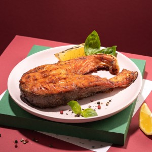 Стейк із форелі смажений на грилі