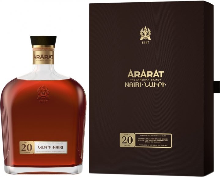 Бренді Ararat Nairi 20 років витримки 40% 0,7л у подарунковій упаковці