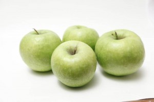 Яблоки зеленые Гренни Смит