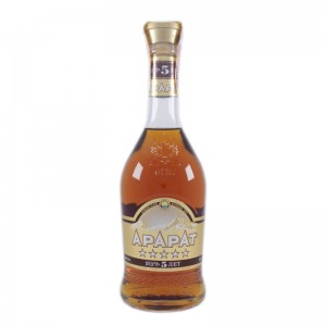 Коньяк Арарат 5* 0,5л